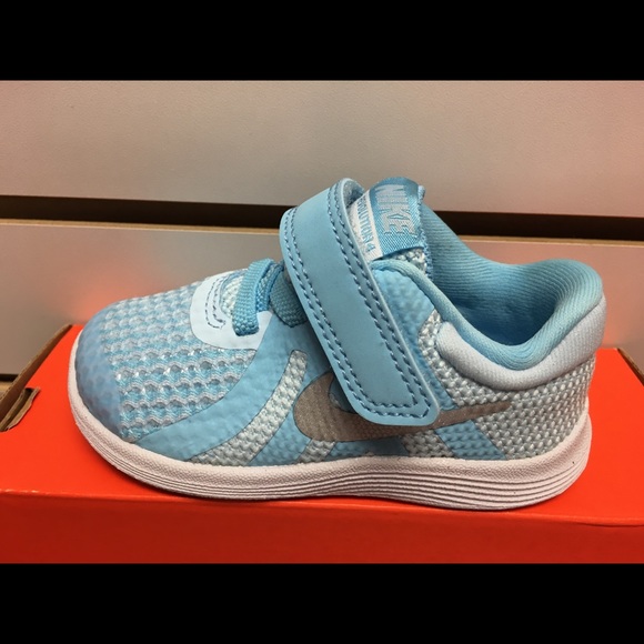 Nike Other - Nike Toddler Revolution 4 sneakers